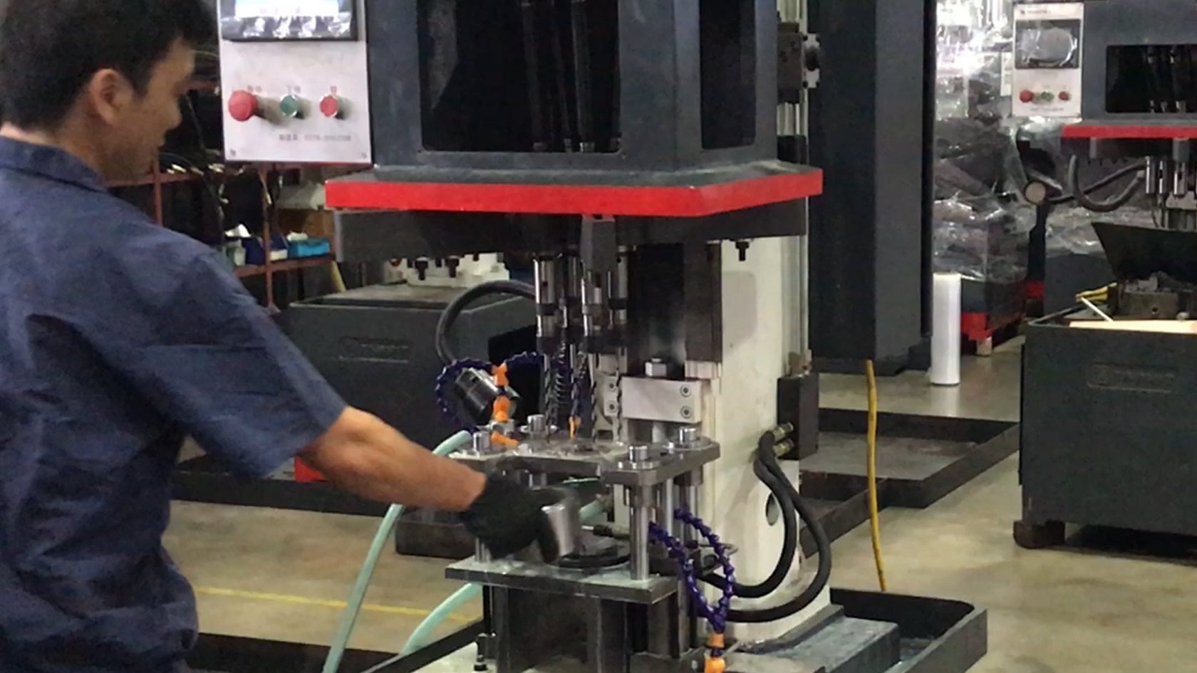 ZK5213*12/5Y 鉆內齒圈，孔大小不同