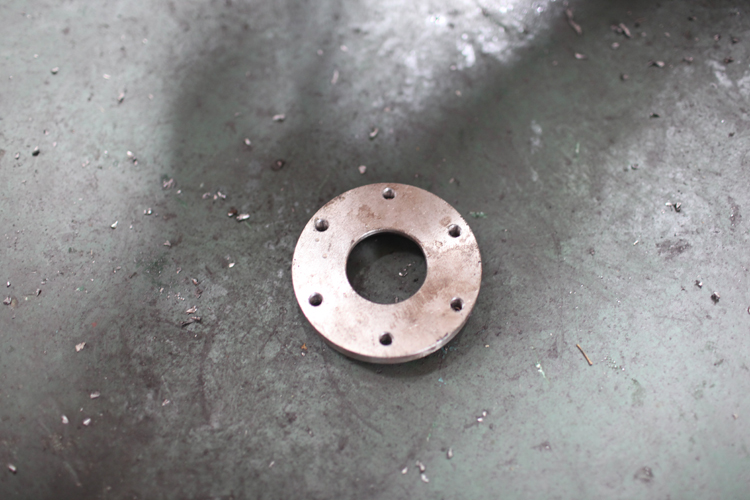 QK5213*12 鉆汽車支重輪